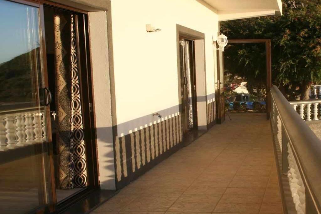 Arcos Grands Suites With Enormous And Private Pool. Arco da Calheta  Exterior photo